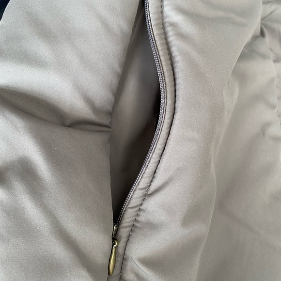 Below Zero Coat by Rothschild - Picture 6 of 7